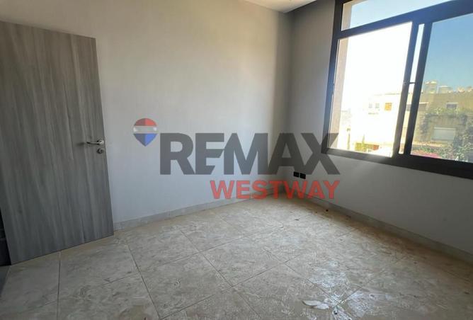 8582977 - Property Image 2