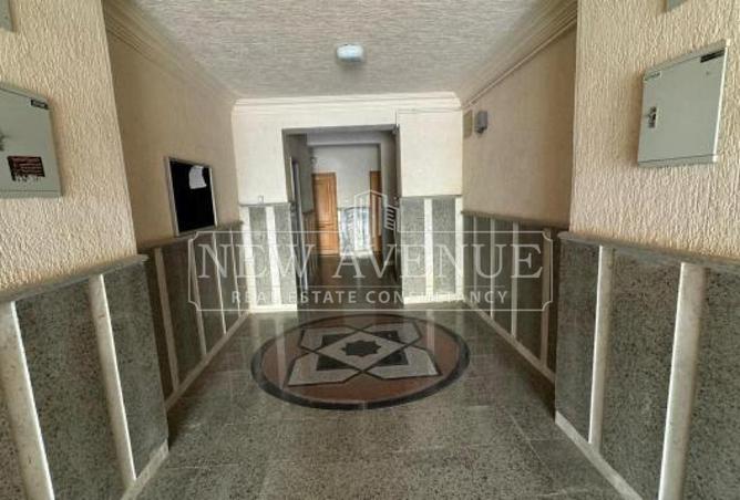 98828143 - Property Image 2