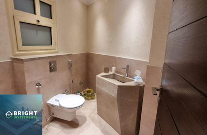 Apartment - 4 Bedrooms - 3 Bathrooms for sale in South Investors Area - New Cairo City - Cairo