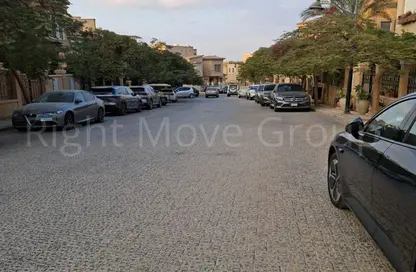 تاون هاوس - 3 غرف نوم - 4 حمامات للبيع في ميدوز بارك - كمبوندات الشيخ زايد - الشيخ زايد - الجيزة