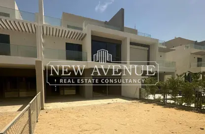 Townhouse - 3 Bedrooms - 2 Bathrooms for sale in Moon Residences - Fifth Square - The 5th Settlement - New Cairo City - Cairo