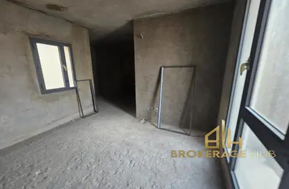 Apartment - 3 Bedrooms - 3 Bathrooms for sale in Eastown - 5th Settlement Compounds - The 5th Settlement - New Cairo City - Cairo