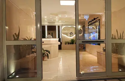 شقة - 2 غرف نوم - 1 حمام للبيع في شارع حافظ رمضان - المنطقة السادسة - مدينة نصر - القاهرة