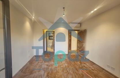 Apartment - 2 Bedrooms - 3 Bathrooms for sale in Westown - Sheikh Zayed Compounds - Sheikh Zayed City - Giza
