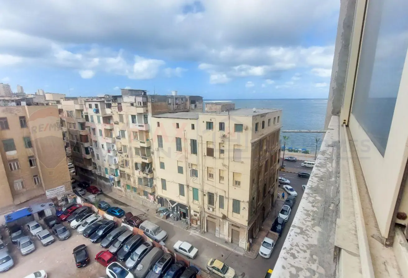 8195237 - Property Main Image