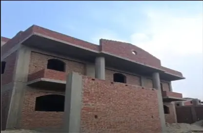 فيلا - 4 غرف نوم - 3 حمامات للبيع في فرست هايتس - محور 26 يوليو - مدينة 6 أكتوبر - الجيزة