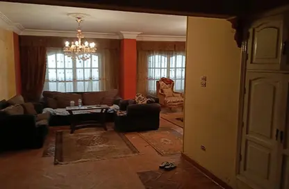 شقة - 3 غرف نوم - 2 حمامات للبيع في شارع هشام لبيب - المنطقة الثامنة - مدينة نصر - القاهرة