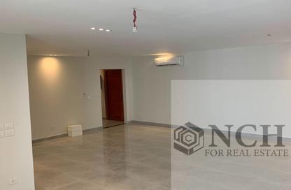Apartment - 3 Bedrooms - 3 Bathrooms for rent in Garden Residence - Hyde Park - New Cairo City - Cairo