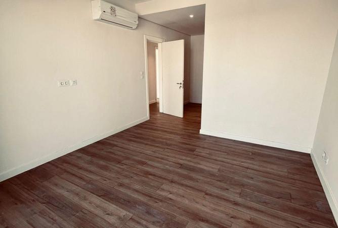 8706270 - Property Image 3