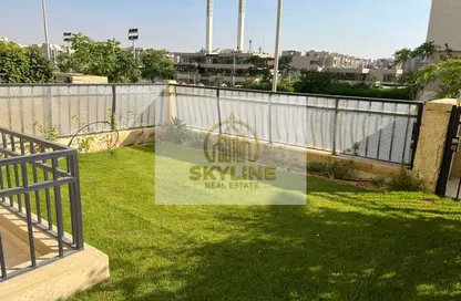 Apartment - 2 Bedrooms - 2 Bathrooms for rent in Moon Residences - Fifth Square - The 5th Settlement - New Cairo City - Cairo