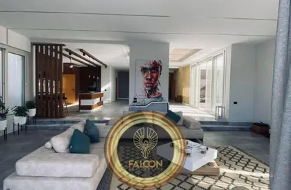 Villa - 5 Bedrooms - 4 Bathrooms for sale in District 5 - 5th Settlement Compounds - The 5th Settlement - New Cairo City - Cairo