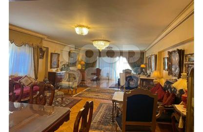 Apartment - 4 Bedrooms - 3 Bathrooms for sale in Abou Al Karamat St. - Al Agouza - Giza