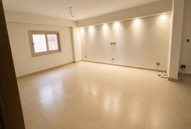 89240601 - Property Main Image