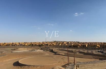 فيلا - 4 غرف نوم - 4 حمامات للبيع في رويال ميدوز - كمبوندات الشيخ زايد - الشيخ زايد - الجيزة