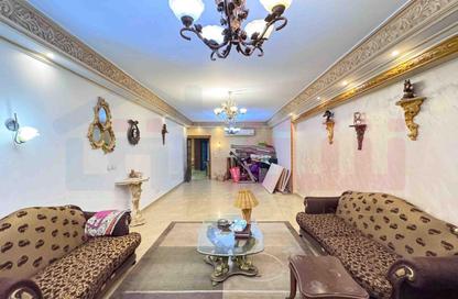 Apartment - 3 Bedrooms - 2 Bathrooms for sale in Tout Ankh Amoun St. - Smouha - Hay Sharq - Alexandria