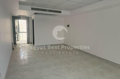 Office Space - Studio - 1 Bathroom for rent in HQ Mall - The 5th Settlement - New Cairo City - Cairo