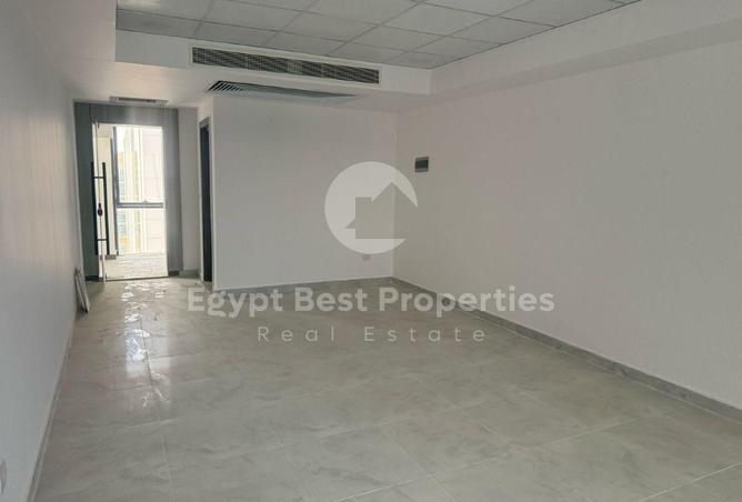 102074092 - Property Image 3