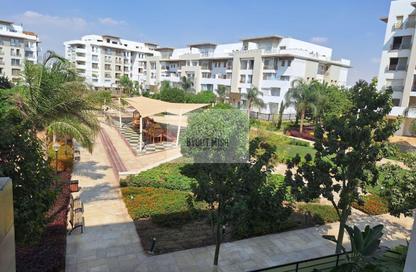 Apartment - 3 Bedrooms - 3 Bathrooms for sale in Hyde Park - New Cairo City - Cairo