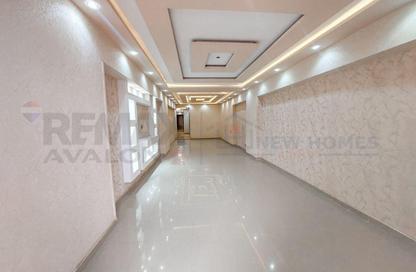 Apartment - 3 Bedrooms - 3 Bathrooms for sale in Miami - Hay Awal El Montazah - Alexandria