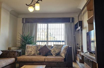 Apartment - 3 Bedrooms - 3 Bathrooms for rent in Taha Hussein St. - Zamalek - Cairo Apartment - 3 Bedrooms - 3 Bathrooms for rent in Taha Hussein St. - Zamalek - Cairo