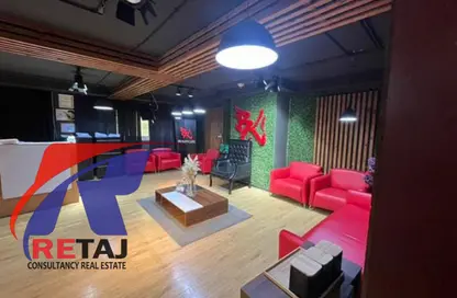 Apartment - 3 Bedrooms - 2 Bathrooms for sale in Abd Al Aziz Fahmy St. - Heliopolis Square - El Nozha - Cairo