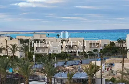 شقق فندقية - 2 غرف نوم - 2 حمامات للبيع في مراسي - سيدي عبد الرحمن - الساحل الشمالي