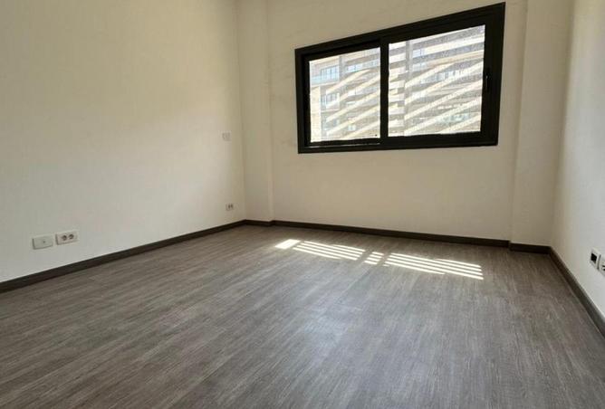 87276113 - Property Image 2