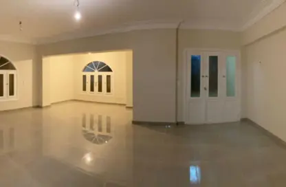 Apartment - 4 Bedrooms - 2 Bathrooms for rent in Street 33 - District 1 - The 5th Settlement - New Cairo City - Cairo Apartment - 4 Bedrooms - 2 Bathrooms for rent in Street 33 - District 1 - The 5th Settlement - New Cairo City - Cairo