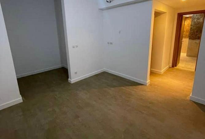 2Oj6I6x1pNw - Property Main Image