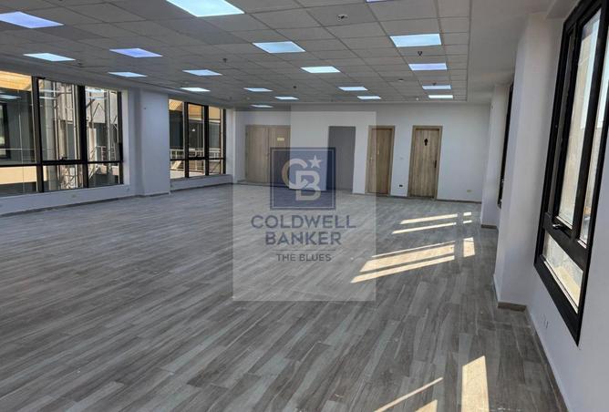 67728651 - Property Main Image