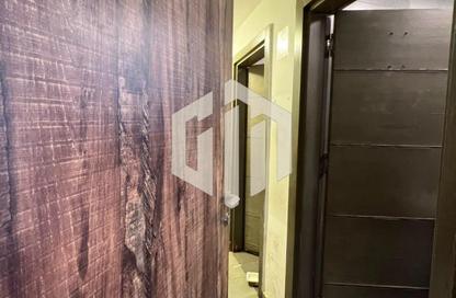 بناية كاملة - استوديو - 8 حمامات للايجار في وان ناينتي مول - شارع التسعين الجنوبي - التجمع الخامس - مدينة القاهرة الجديدة - القاهرة