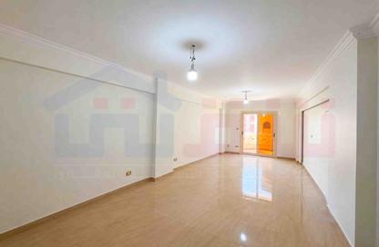 Apartment - 2 Bedrooms - 1 Bathroom for sale in New Smouha - Smouha - Hay Sharq - Alexandria Apartment - 2 Bedrooms - 1 Bathroom for sale in New Smouha - Smouha - Hay Sharq - Alexandria