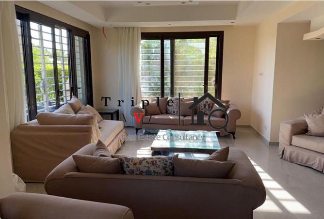 73498153 - Property Image 2