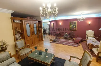 شقة - 3 غرف نوم - 2 حمامات للايجار في الأزاريطة - حي وسط - الاسكندرية