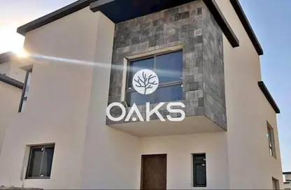 فيلا - 4 غرف نوم - 4 حمامات للبيع في كريك تاون - التجمع الاول - مدينة القاهرة الجديدة - القاهرة