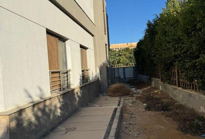 65664220 - Property Image 3