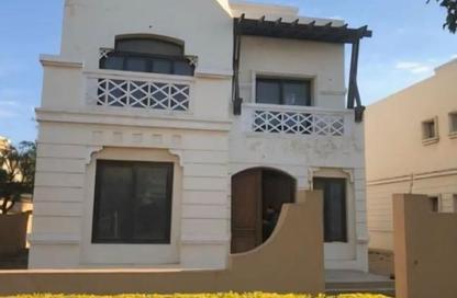 Villa - 5 Bedrooms - 4 Bathrooms for sale in Hyde Park - New Cairo City - Cairo