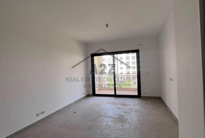 102077600 - Property Main Image