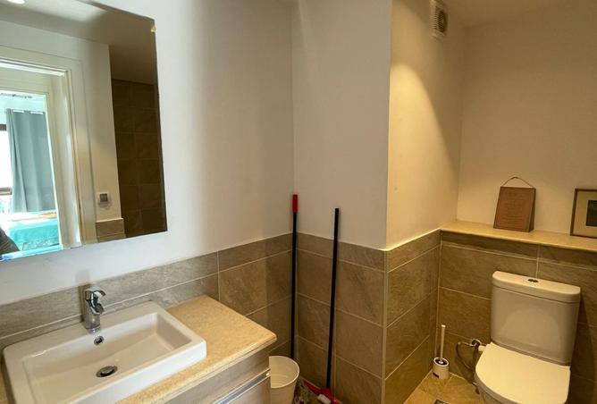 8420401 - Property Image 3