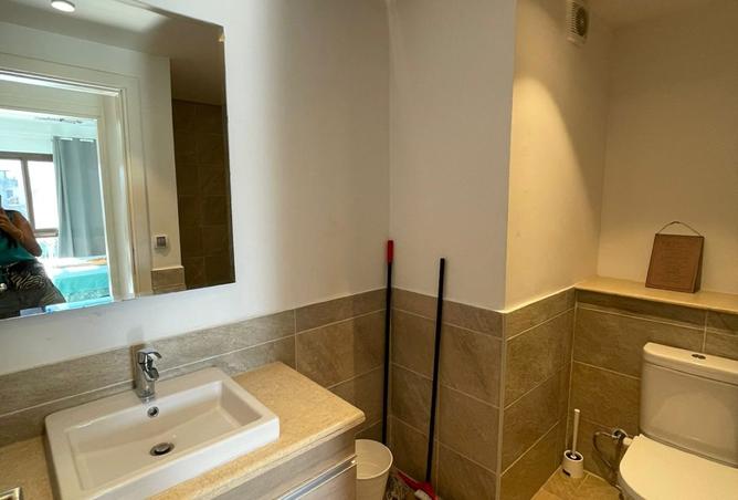 8420401 - Property Image 2