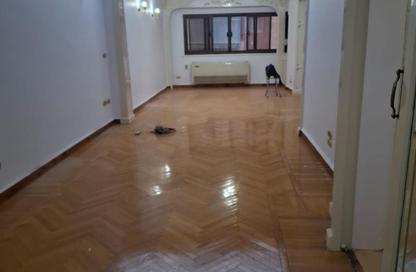 Apartment - 2 Bedrooms - 2 Bathrooms for rent in Shooting Club Street - Dokki - Giza