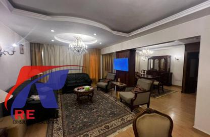 Apartment - 2 Bedrooms - 1 Bathroom for sale in Dr Al Batrawy St. - 1st Zone - Nasr City - Cairo