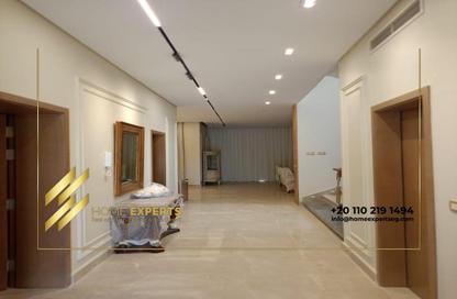 Villa - 5 - 7 for rent in City Gate - 5th Settlement Compounds - The 5th Settlement - New Cairo City - Cairo