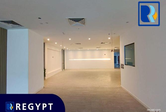 52183369 - صورة العقار 2