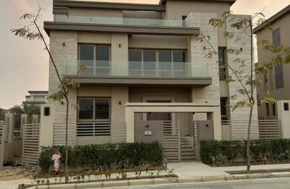 Villa - 4 Bedrooms - 5 Bathrooms for sale in El Patio Town - 5th Settlement Compounds - The 5th Settlement - New Cairo City - Cairo