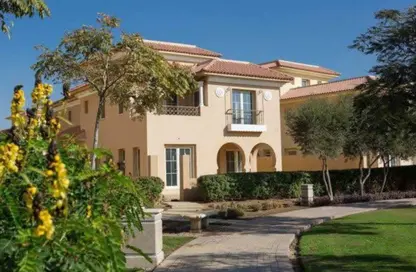 فيلا - 4 غرف نوم - 3 حمامات للبيع في مول هايد بارك بيزنس - شارع التسعين الجنوبي - التجمع الخامس - مدينة القاهرة الجديدة - القاهرة