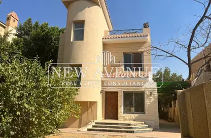 Villa - 3 Bedrooms - 4 Bathrooms for sale in Loaloat Al Shorouk - 3rd District West - Shorouk City - Cairo