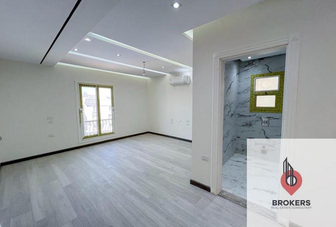 70098552 - صورة العقار 2