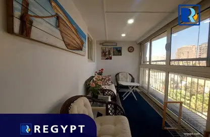 شقة - 3 غرف نوم - 2 حمامات للايجار في شارع اسماعيل محمد - الزمالك - القاهرة