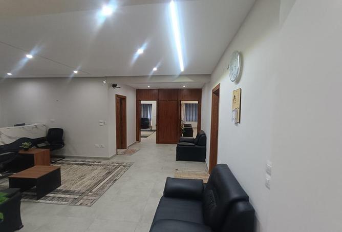 84244625 - Property Image 2